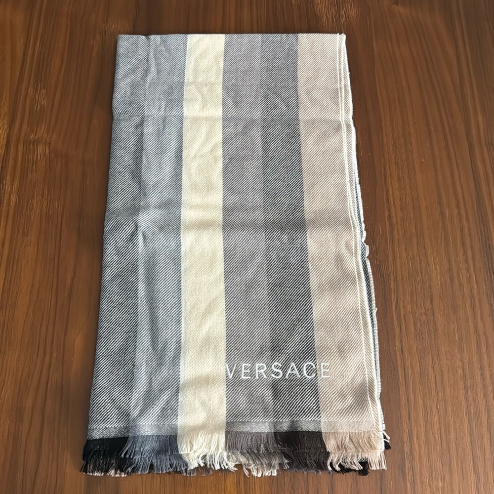 New Versace Wool Scarf Oblong made in Italy eyelash fringe black Ivory Gray tan